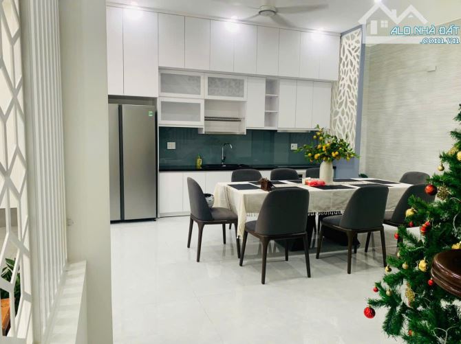NHÀ MỚI ĐẸP HẺM Ô TÔ ĐƯỜNG VÕ THỊ SÁU- PHƯỜNG 2- TP. VT - S=97m2=7,3x13m= 4 TẦNG- 14,8 TỶ - 1