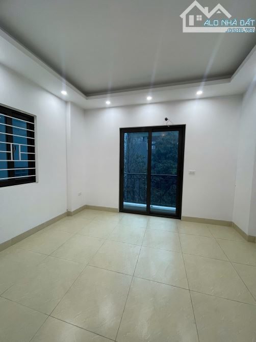 Chỉ 10m là ra đường nhựa chính, 500m ra đường Trịnh Văn Bô, lô góc 2 mặt thoáng sáng - 1