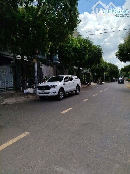 Đường nhựa 20m!! Mặt tiền đường số Bình Phú Quận 6 (4x20) 5 tầng chỉ 12.8 tỷ - 1