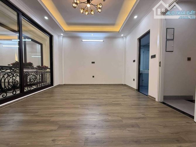 BÁN NHÀ SIÊU ĐẸP YÊN HÒA 35M 5T MT4M THIẾT KẾ HIỆN ĐẠI NGÕ RỘNG ĐẸP NHỈNH 7 TỶ - 1