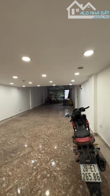 Bán toà  mặt phố Văn Cao, Ba Đình, 95m², 6 tầng, MT 5m, giá 69.4 tỷ, dòng tiền 150tr/tháng - 1