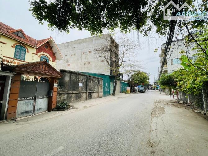 ĐẤT VÀNG PHÚ DIỄN - GẦN HỒ - Ô TÔ VÀO NHÀ - SIÊU RẺ - 50M CHỈ 4,7tỷ - 1