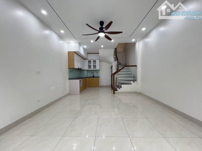 NHÀ MỚI XÂY FULL NỘI THẤT - Ô TÔ VÀO NHÀ - 1
