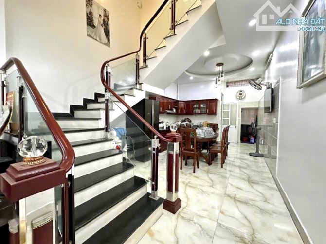Nhà đẹp Nguyễn Đức Cảnh, Hải Phòng, ngay cạnh Hồ Tam Bạc, Giá Tốt - 1