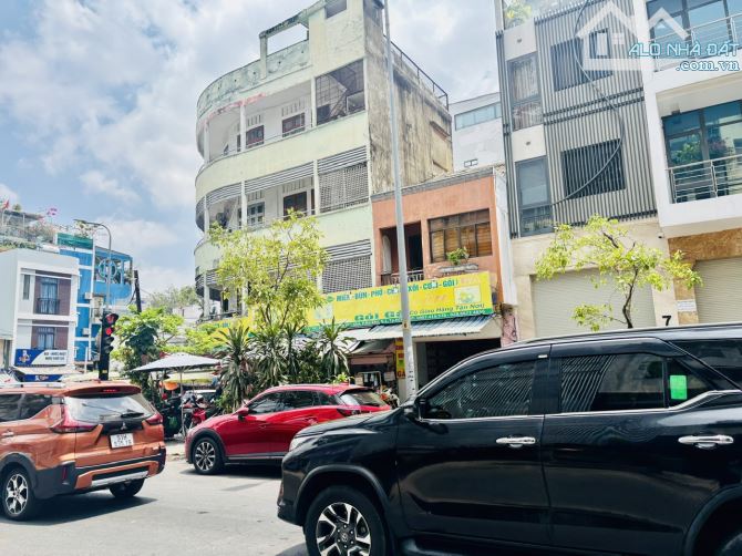 CHÍNH CHỦ CHO THUÊ TÒA NHÀ TRUNG TÂM QUẬN 1 - HẦM 5 TẦNG - 5X20M - GIÁ RẺ - 1