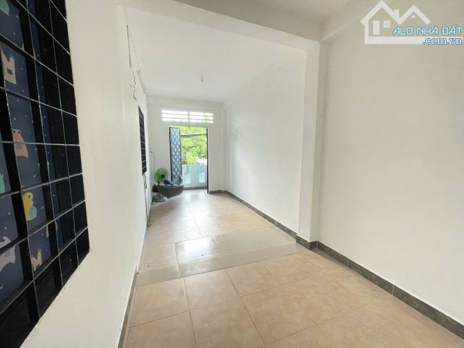 Cho thuê phòng trọ ban công giá rẻ đường Nguyễn Phúc Chu Phường 15 Tân Bình - 1