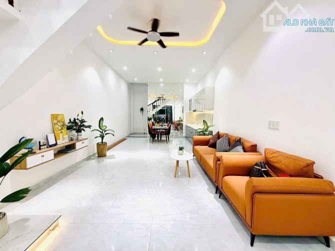 Kẹt bán gấp Nhà 2 tầng 90m2 (4.5 x 20m) Hồ Bá Phấn, Phước Long A gần Ga Metro XLHN 5.7 Tỷ - 1