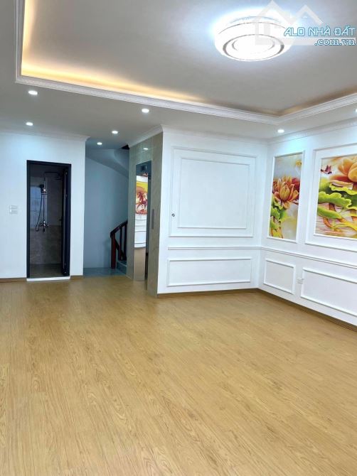 Bồ Đề Nhà Hiếm Tìm 37 M2 ,5T, MT 5.8M ,Giá 6.8 - 1