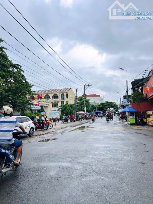 Trăm Người Bán Vạn Người Mua Hơn Thua Ở Pháp Lý Và Chất Lượng - 1
