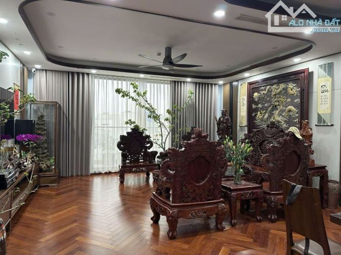🏡 MẶT PHỐ HOÀN KIẾM - 120M² x MT 5,5M² - GIÁ: 45 TỶ 💰 ( SỔ ĐỎ CHÍNH CHỦ ) - 1