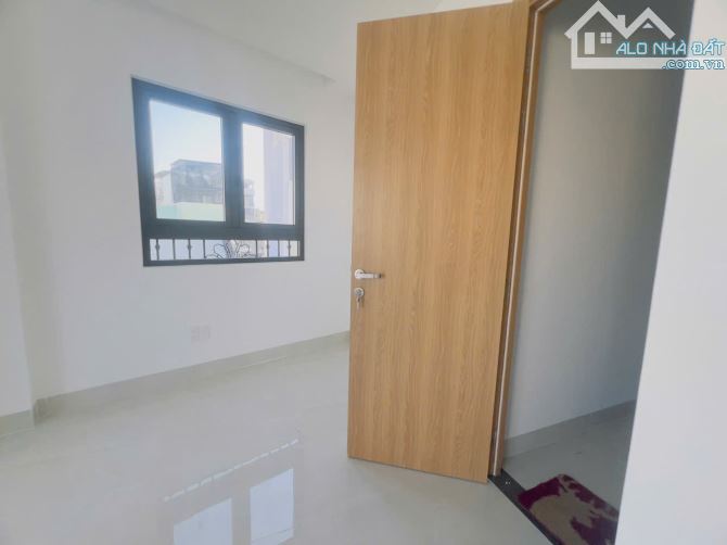 BÁN NHÀ GÓC 3 MẶT TIỀN 5 TẦNG  – THANG MÁY 5X14M – HOÀNG HOA THÁM, BÌNH THẠNH - 1