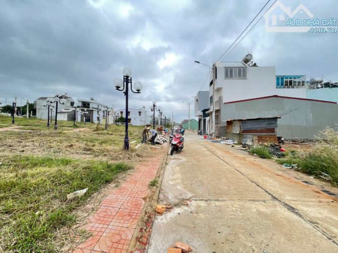💥Đất TC 100% 5,2*14,5m,Đấu giá Công An,Đối Diện Hoa Viên,Hẻm Nguyễn Văn Cừ,nhiều lô xung - 1