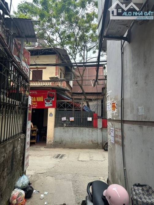 Bán nhà triều khúc, mặt tiền rộng, 5m ra ô tô, tiện ích đầy đủ - 1