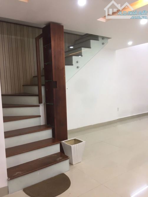 KIỆT NGUYỄN CÔNG TRỨ - 64m2 - NHÀ KIÊN CỐ MỚI - CÁCH ĐƯỜNG 50m - GIÁ 3.7 TỶ - 1