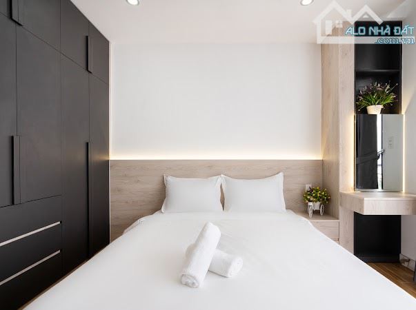 CĂN HỘ STUDIO BAN CÔNG VIEW THÀNH PHỐ SIÊU XỊN TẠI Q10 Kế đường Cách mạng tháng 8 - 1