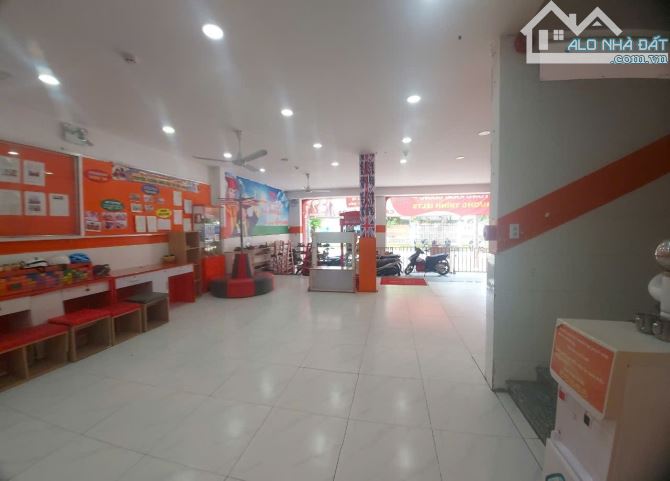 Siêu Phẩm Mặt Tiền Ngang 10m - 4 Tầng - 224m2 - Dòng Tiền 83tr/th - Hiệp Thành - Q12 - 1