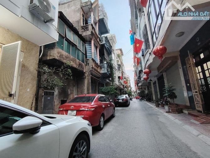 NHÀ ĐẸP 5 TẦNG NGỌC LÂM,PHÂN LÔ Ô TÔ TRÁNH VỈA HÈ,KINH DOANH ĐỈNH,NGÕ THÔNG TỨ TUNG.GIÁ RẺ - 1