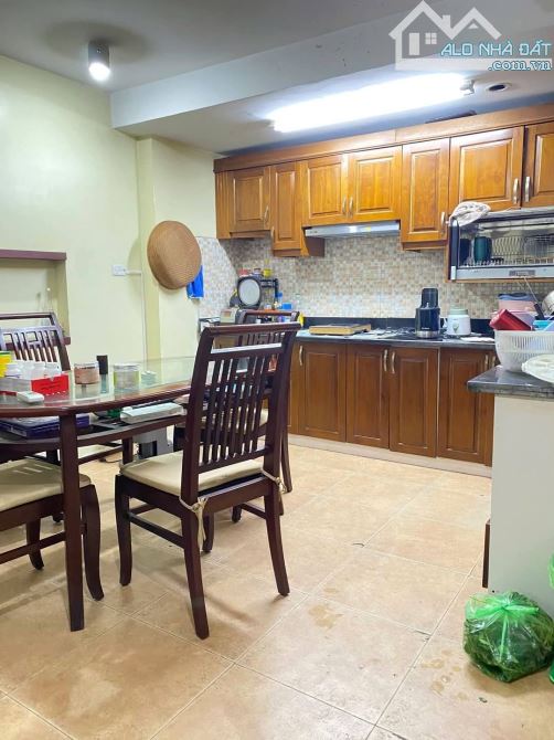 ĐẸP! Bán nhà Đội Cấn 38.1m2, ngõ rộng, lô góc 2 thoáng, TK đẹp, MT rộng 4.75m - 1