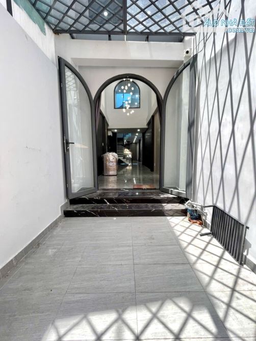 NHÀ Mới Full Nội Thất Gần Chợ Rạch Ông Cách Mặt Tiền Đường Nguyễn Thị Tần 20m - 1