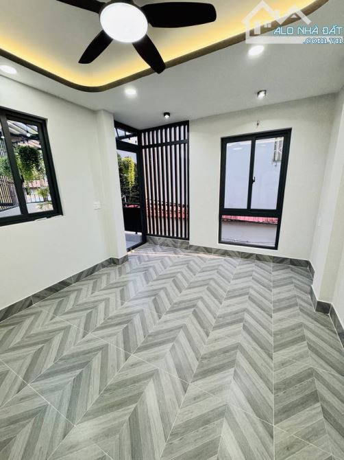 1/ NGAY HẬU GIANG  - NHÀ MỚI 100% - 49M2 - 3 TẦNG - TẶNG FULL NỘI THẤT  -  4PN - 1