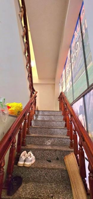 Nhà kiên cố mặt tiền kinh doanh sầm uất Hoàng Hoa Thám ngay chợ - 1