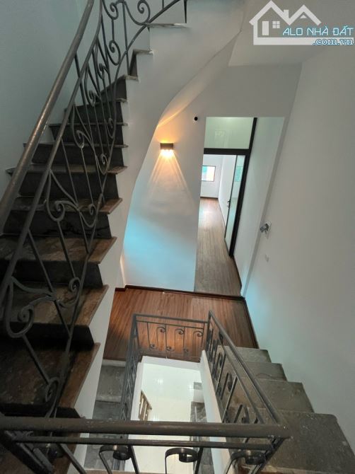 CẦN BÁN GẤP NHÀ NGÕ 663 DT34 M2 GIÁ 5 TỶ 9 - 1