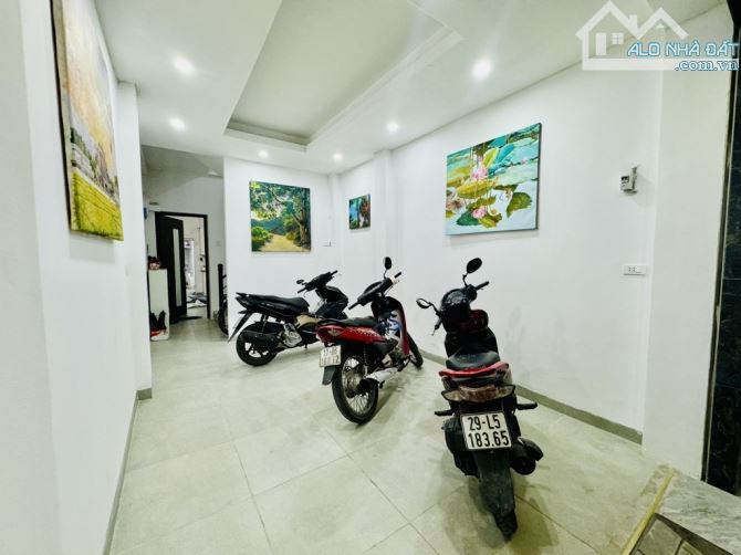 Cần bán căn hộ dịch vụ 7 phòng khép kín full đồ, 4 tầng 63m2 giá chỉ 9.9 tỉ văn hương dđa - 1