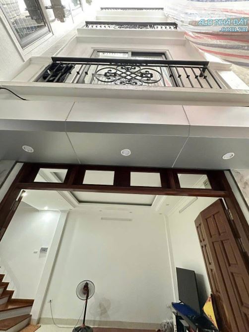 NHÀ MỚI 5 TẦNG LÊ THANH NGHỊ - HAI BÀ TRƯNG 8 TỶ 1 - 1