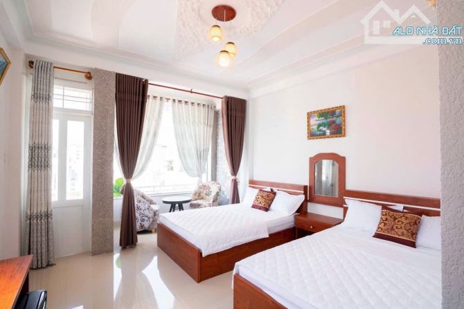 NHÀ 6 TẦNG MẶT TIỀN MÊ LINH, CÓ THANG MÁY, 15 PHÒNG, GIÁ CHỈ 18,5 TỶ - 12