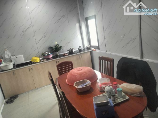 Hoàng Văn Thái 51m2, 6 tầng, mặt tiền 5m, giá 18.8 tỷ Ô TÔ ĐỖ CỬA - KHU PHÂN LÔ QUÂN ĐỘI - 9