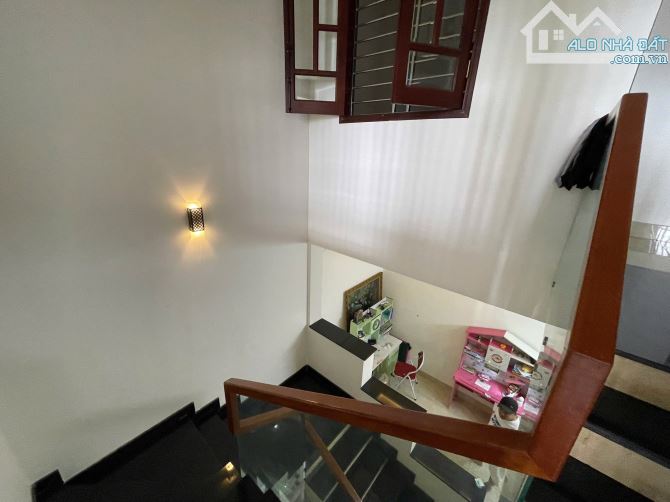 Bán nhà 3 tầng 3 mê kiên cố vô ở liền đường 7m5 An Hoà- Khuê Trung- Cẩm Lệ - 12