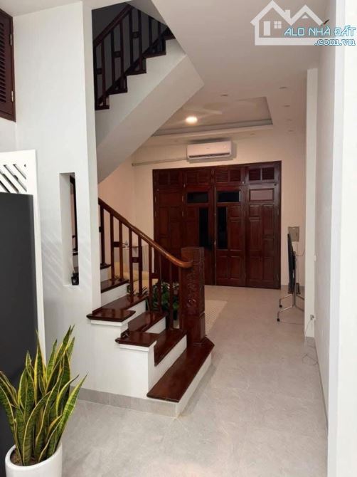 Nhà HIẾM phố Ngọc Lâm 47m x 5 tầng - 14.5 tỷ - 12