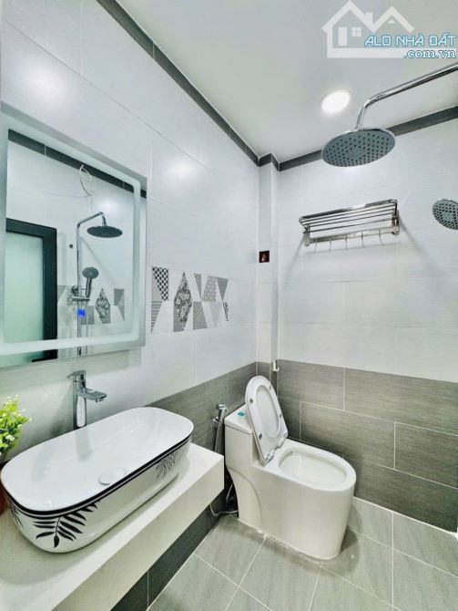 Bán nhà Căn góc 2MT giáp Bình Thạnh - 4.25x7.5m - 2PN 2WC - giá 5.15 tỷ TL - 13