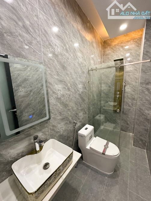 CHỦ GỞI BÁN NHÀ 1 TRỆT 3 LẦU (GÓC 2 MẶT TIỀN) KDC HOÀNG MINH CHÁNH P. HOÁ AN - 13