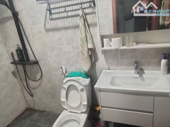 Hoàng Văn Thái 51m2, 6 tầng, mặt tiền 5m, giá 18.8 tỷ Ô TÔ ĐỖ CỬA - KHU PHÂN LÔ QUÂN ĐỘI - 10