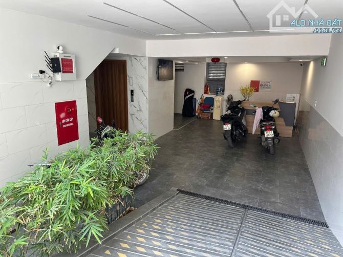 BÁN GẤP CHDV VÍP BA ĐÌNH,PHỐ NHẬT,117M 8T, MT 10M, THU 200TR/ THÁNG. GIÁ 34,5Tỷ. - 13