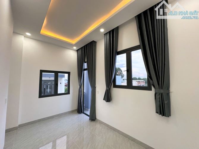 CHỦ GỞI BÁN NHÀ 1 TRỆT 3 LẦU (GÓC 2 MẶT TIỀN) KDC HOÀNG MINH CHÁNH P. HOÁ AN - 15