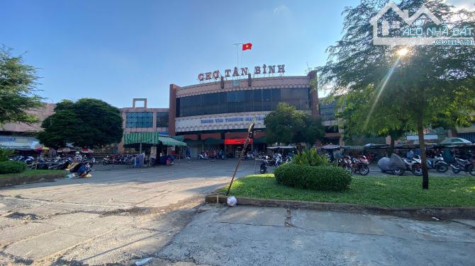 Bán nhà mặt đường Lê Minh Xuân phường 7 gần ngay chợ Tân Bình (75m2) 21 tỷ - 15