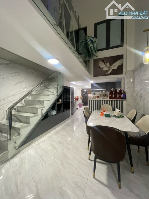 BÁN NHÀ HẺM 60 LÂM VĂN BỀN, TÂN KIỂNG - 2 TẦNG - XE Ô TÔ NGỦ TRONG NHÀ - 15