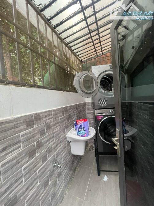BÁN NHÀ HẺM 60 LÂM VĂN BỀN, TÂN KIỂNG - 2 TẦNG - XE Ô TÔ NGỦ TRONG NHÀ - 16