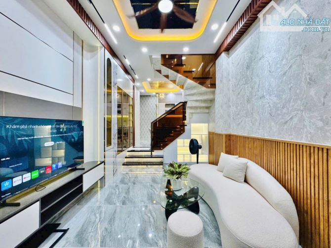NHÀ MỚI XÂY GÒ VẤP FULL NỘI THẤT CAO CẤP 4,2x12M GIÁ 5,95 TỶ 5 TẦNG 4PN ĐƯỜNG NGUYỄN VĂN K - 18