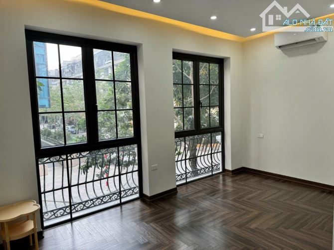 Nhà lô góc phố Nguyễn Ngọc Nại – 2 mặt thoáng, ô tô đỗ cửa – Giá 13.5 tỷ - 2