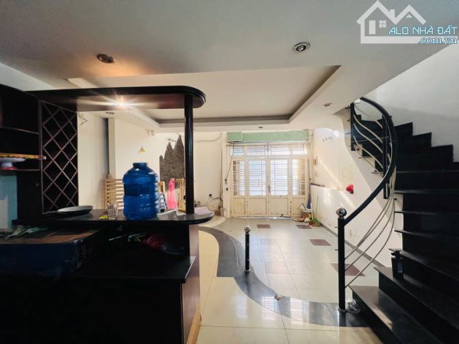 Nhà Bán đường Thoại Ngọc Hầu, DTSD 45m, 4 tầng, giá nhỉnh 5 tỷ - 2