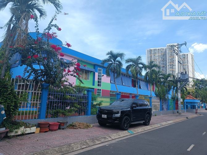 Nhà nhỏ công năng to P6Q8 chỉ 2,29 tỷ - 2