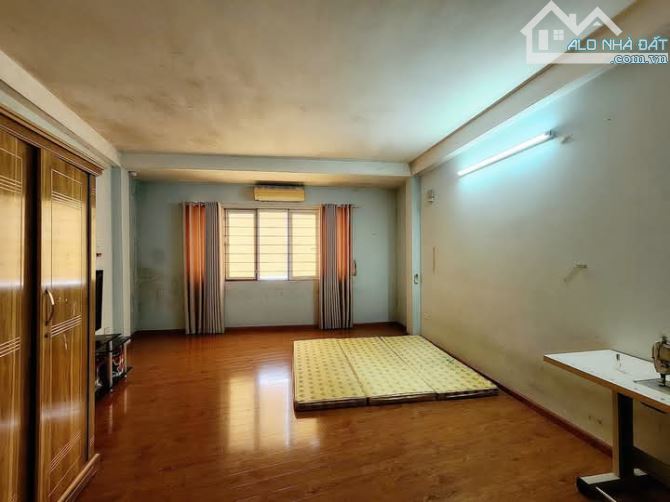 Cần bán nhà mặt phố Thanh Nhàn – Vị trí đắc địa, tiềm năng kinh doanh và đầu tư - Chỉ 7,9 - 2