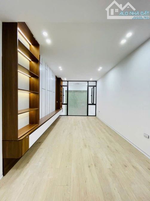 Đặng Tiến Đông , Đống đa 50m,  7 tầng,  mt 3.1 m, 13.8 tỷi - 2