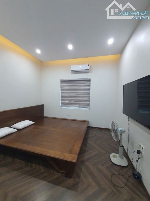 Bán nhà 3 tầng Bò Sơn . dt 72m . mt 4m . hướng TN. giá 10ty5 - 2
