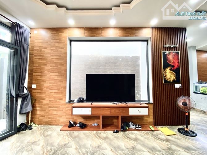 Bán nhà Tân quỳ Tân quý ngang 6,5 m dài 20 hẻm 8 m - 2