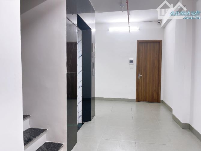 BÁN NHÀ NGỌC TRỤC . NHÀ 7 TẦNG THANG MÁY 11 PHÒNG. GIÁ 11,2 TỶ . MUA NHANH - 2