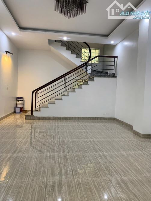 NHÀ NGÕ 89, LẠC LONG QUÂN, CẦU GIẤY-PHÂN LÔ:43/49M X5T, MT 4,5M, GIÁ 9,5 TỶ. - 2